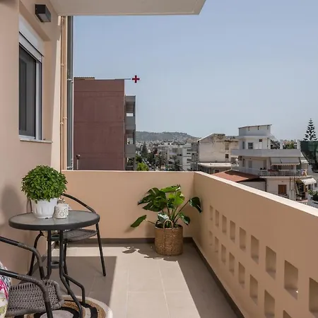 Ethyr Living Apartman *